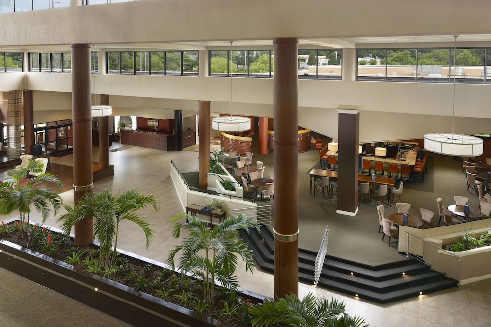 SHERATON CHARLOTTE AIRPORT HOTEL photo 2