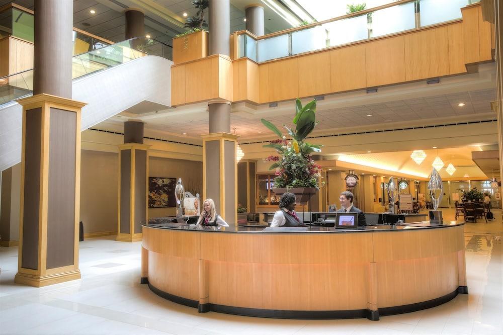 FLORIDA HOTEL & CONFERENCE CTR IN THE FLORIDA MALL photo 2