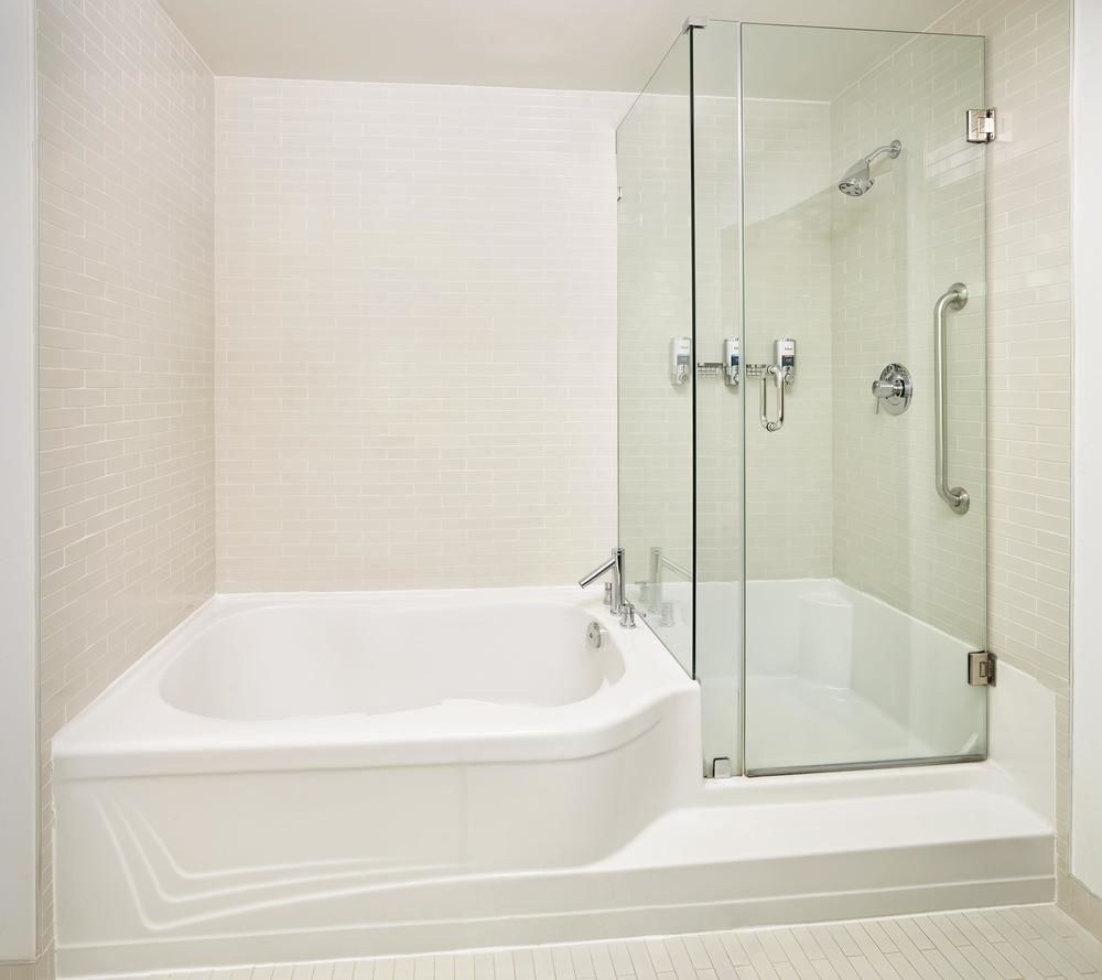 FOUR POINTS BY SHERATON EDMONTON GATEWAY photo 1