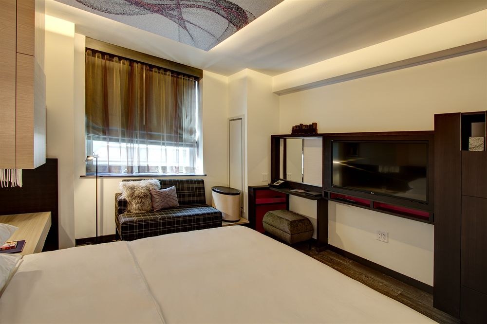 HYATT HERALD SQUARE photo 1