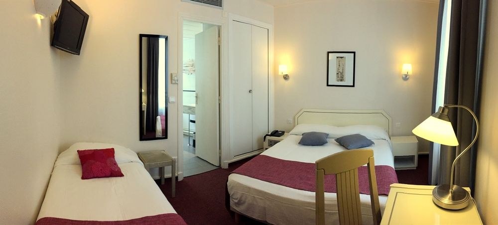 HÔTEL CRIMÉE photo 1