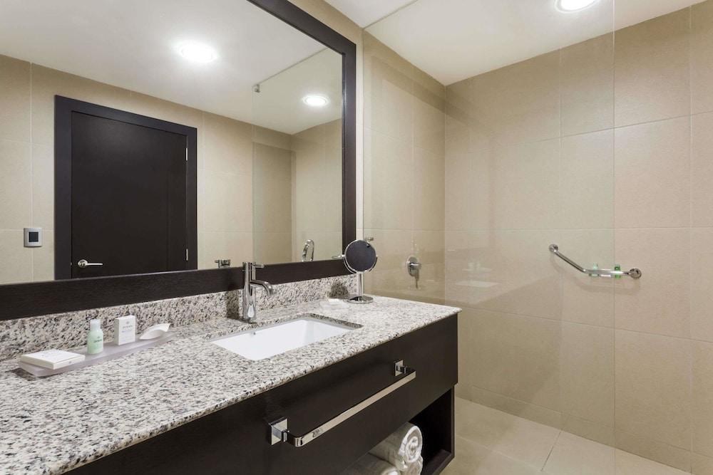 Wyndham Quito Airport photo 3