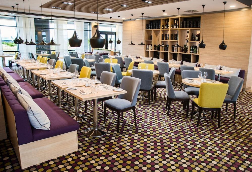 Best Western Premier Sofia Airport Hotel photo 3