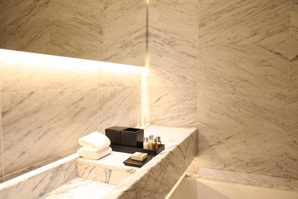 LA SUITE WEST photo 3