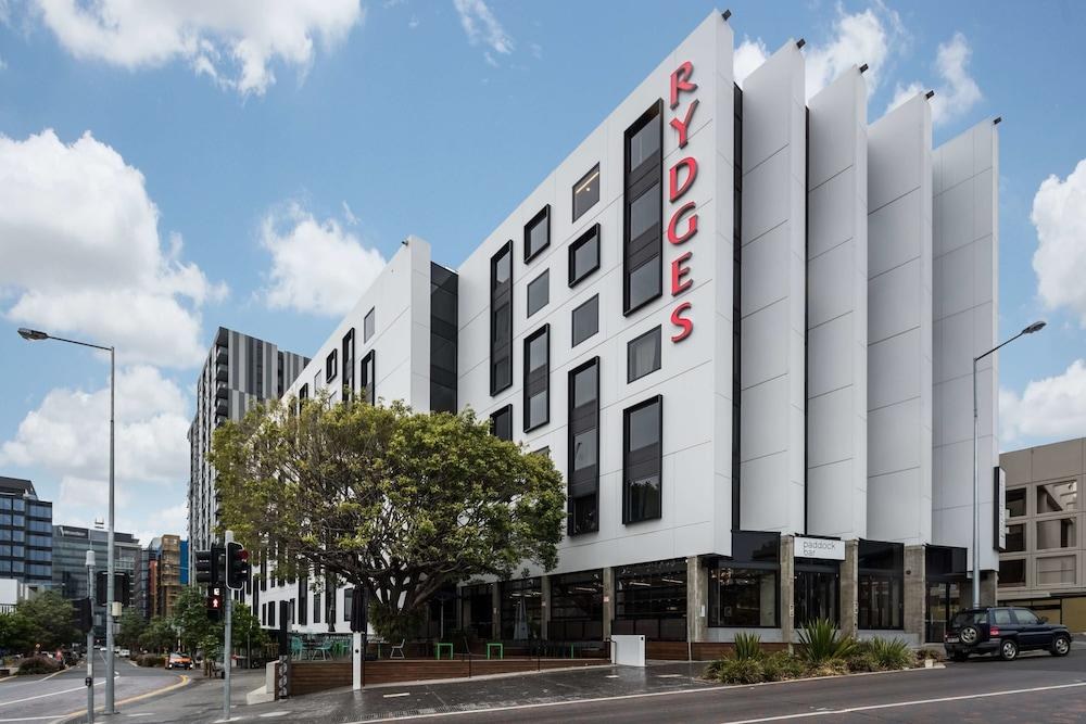 RYDGES FORTITUDE VALLEY photo 2