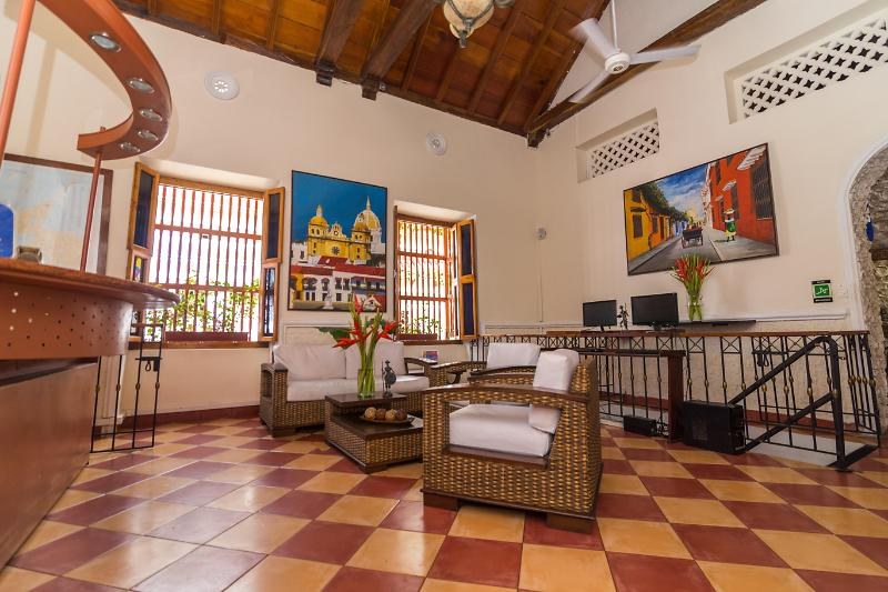 HOTEL 3 BANDERAS photo 4