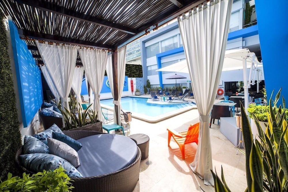 Hotel Blue Concept