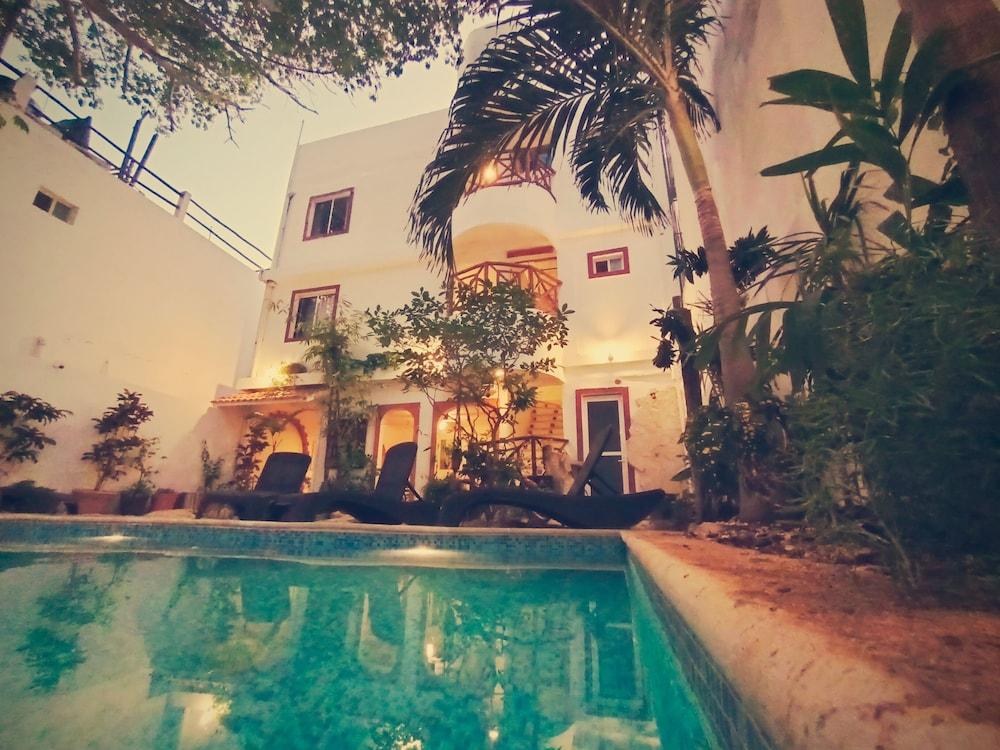 Mio Playa del Carmen photo 4