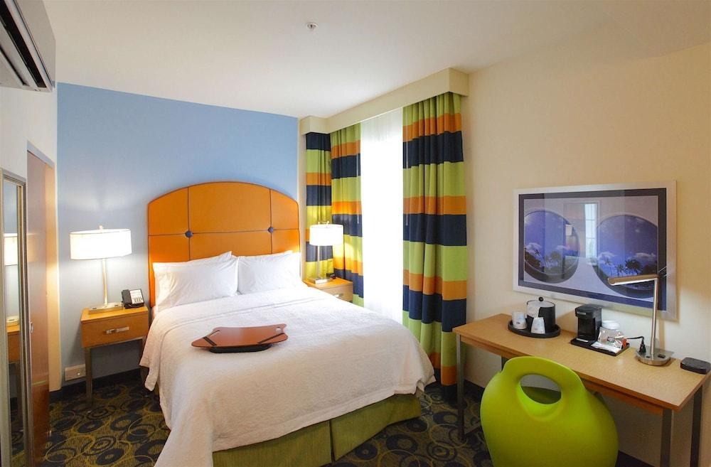 HAMPTON INN MIAMI SOUTH BEACH - 17TH STREET photo 2