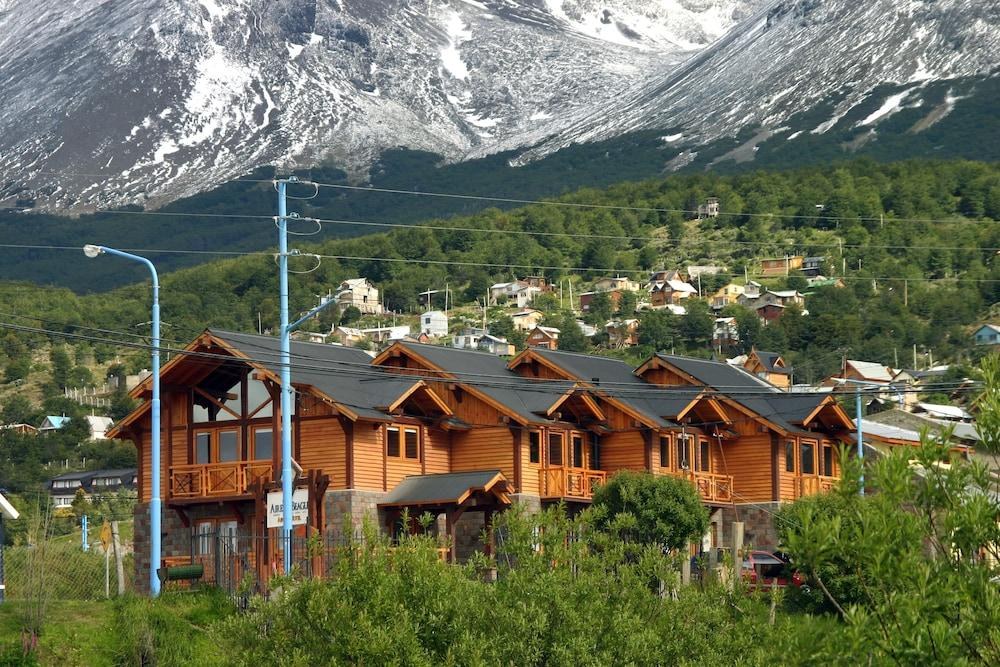 Aires del Beagle Apartments