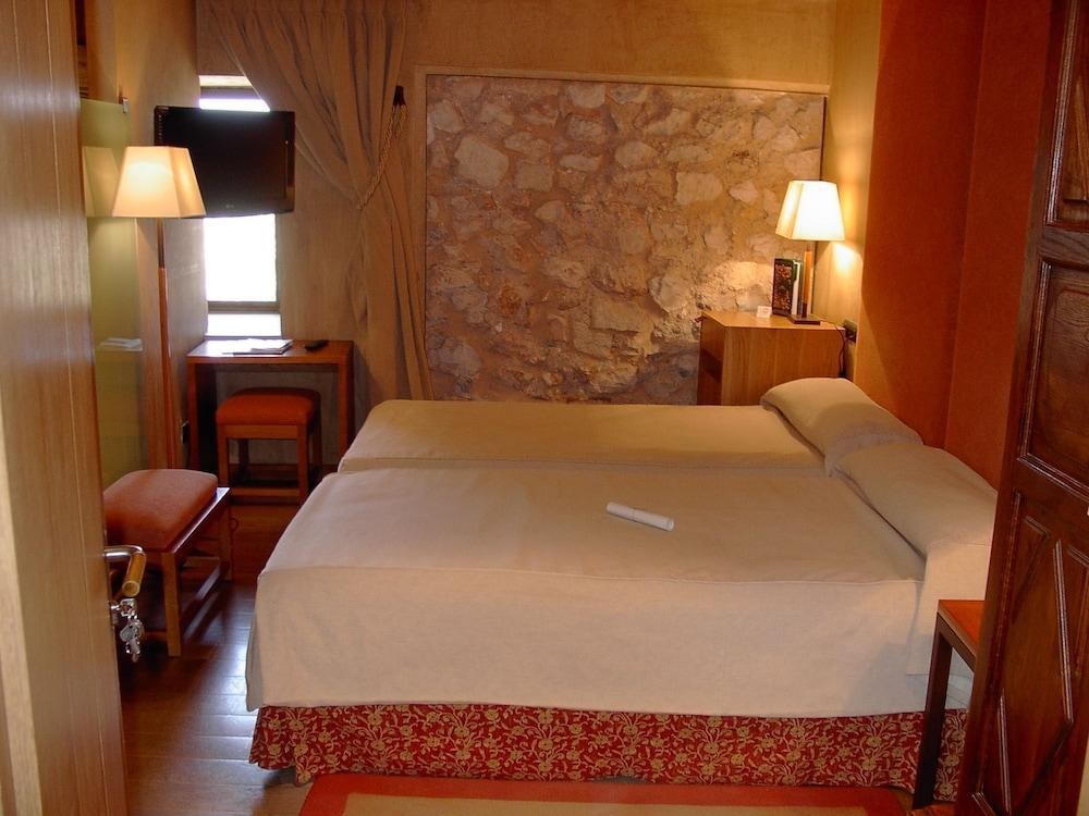 Parador de Alarcón photo 3