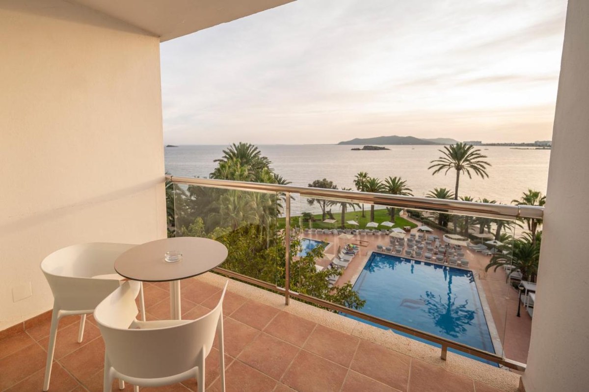THB LOS MOLINOS - ADULTS ONLY photo 3