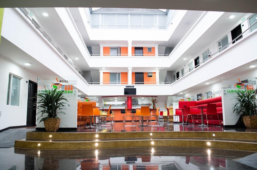 Hotel Ferias Park