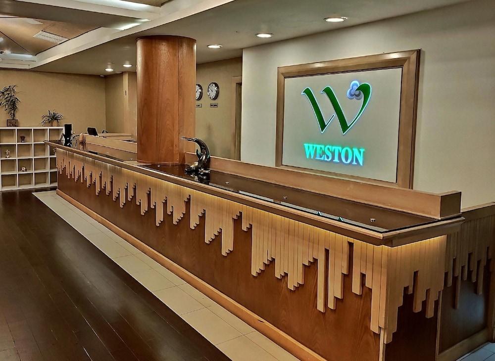 WESTON SUITES photo 2