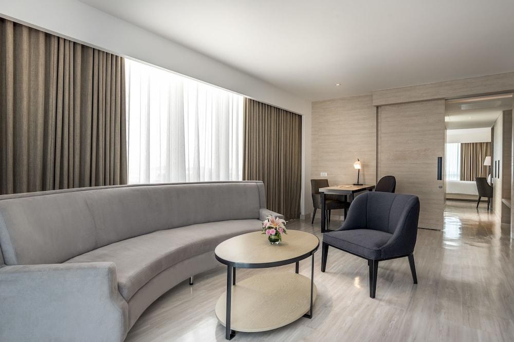 NOVOTEL PHUKET PHOKEETHRA photo 3