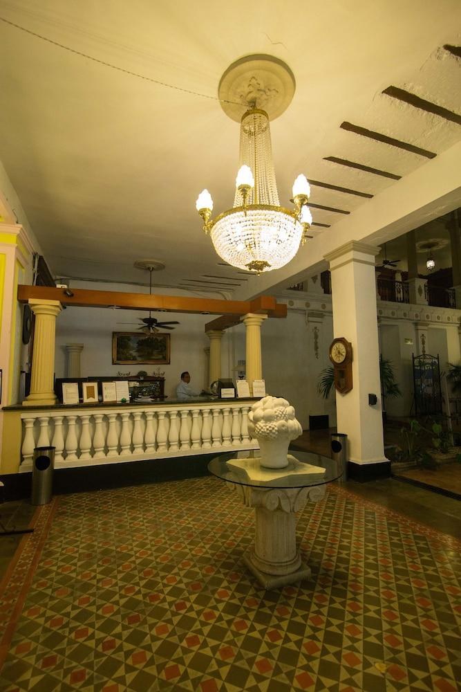 Gran Hotel photo 2