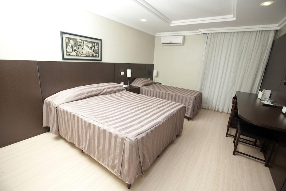 Hotel Plaza Apolo photo 2