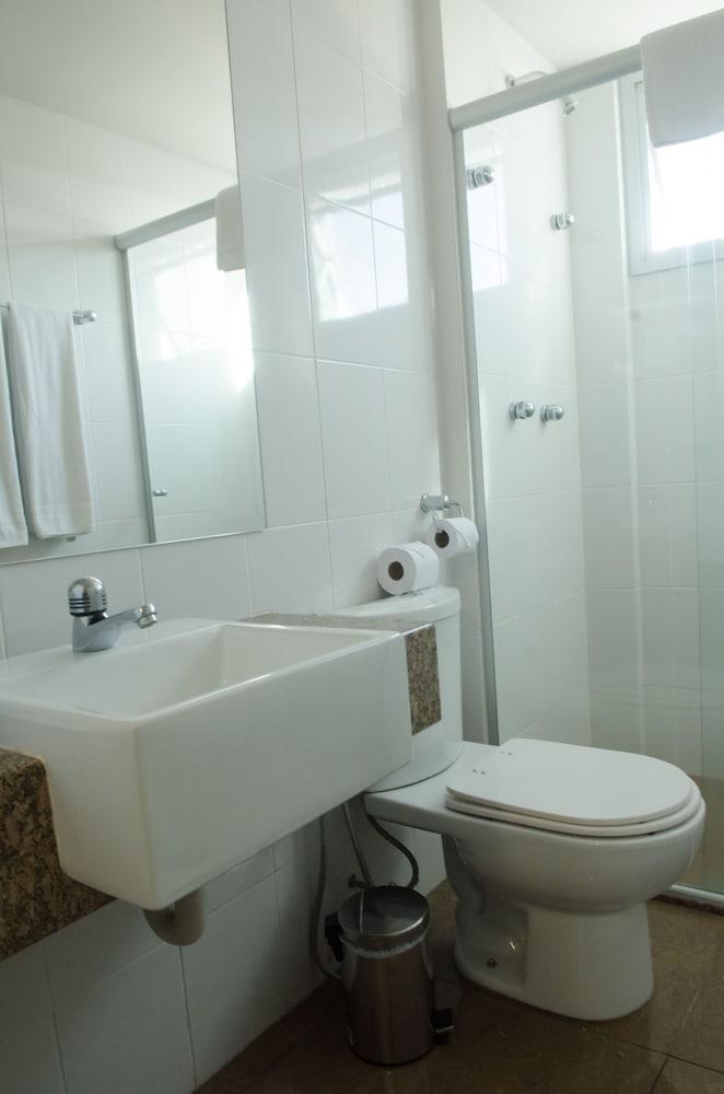 Hotel Impar Suites Expominas photo 2
