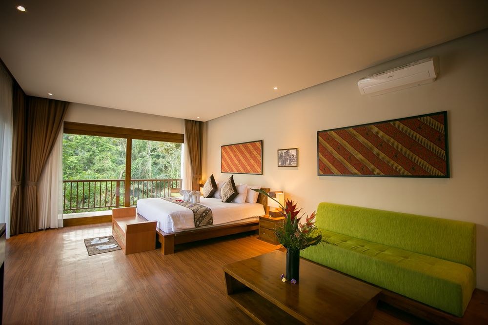 SENETAN VILLAS AND SPA RESORT