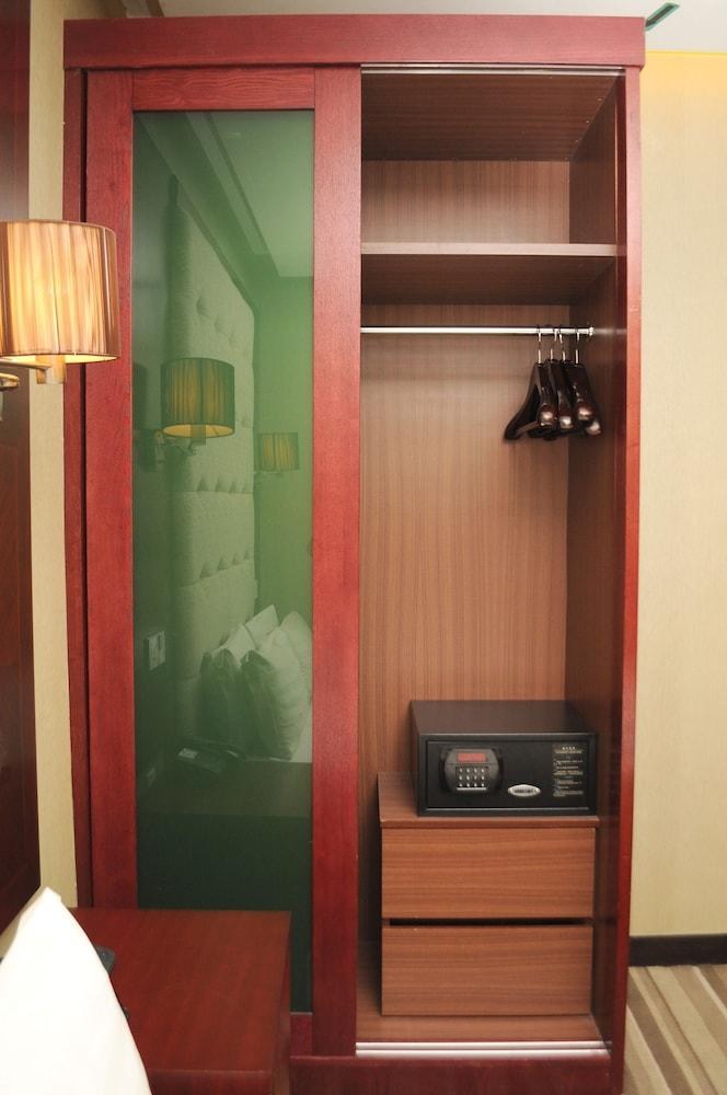 Celyn City Hotel photo 3