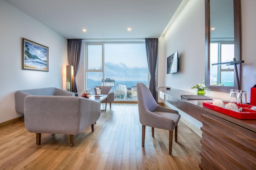 Royal Lotus Hotel Danang photo 4