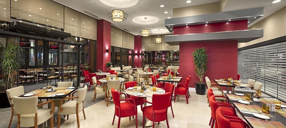 Ramada Plaza by Wyndham Eskisehir photo 2