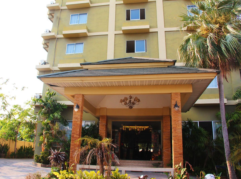 ROYAL TYCOONPLACE HOTEL photo 3