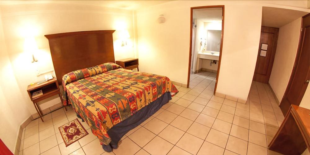 Hotel Calenda photo 4