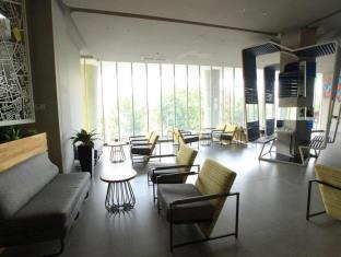 YELLO HOTEL JEMURSARI photo 4
