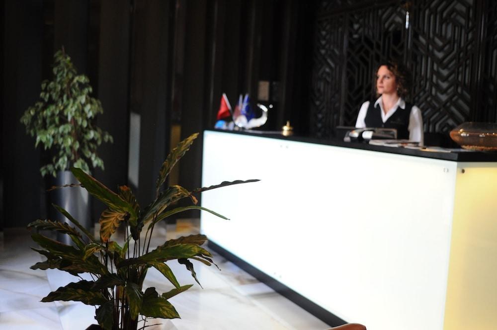 SENATOR HOTEL photo 4