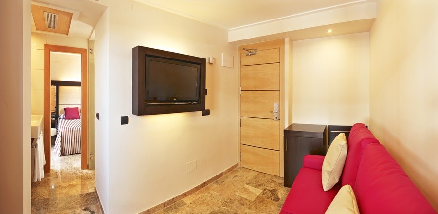 MEDITERRANEAN BAY - ONLY ADULTS photo 2