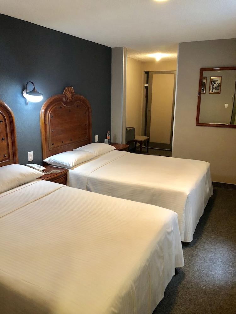 Hotel Canada photo 2