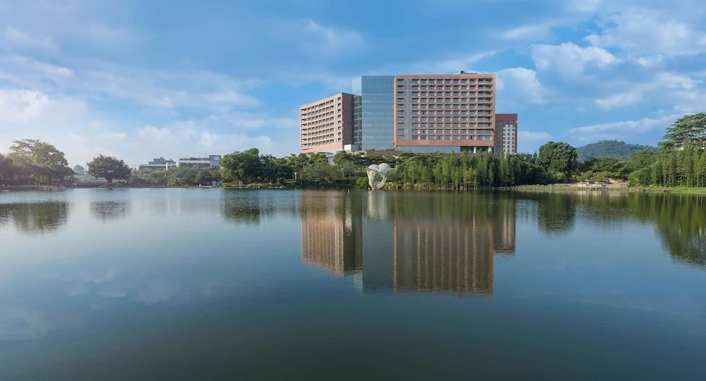 DoubleTree by Hilton Guangzhou - Science City photo 2