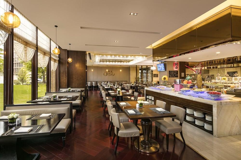 Royal Century Hotel Shanghai photo 2