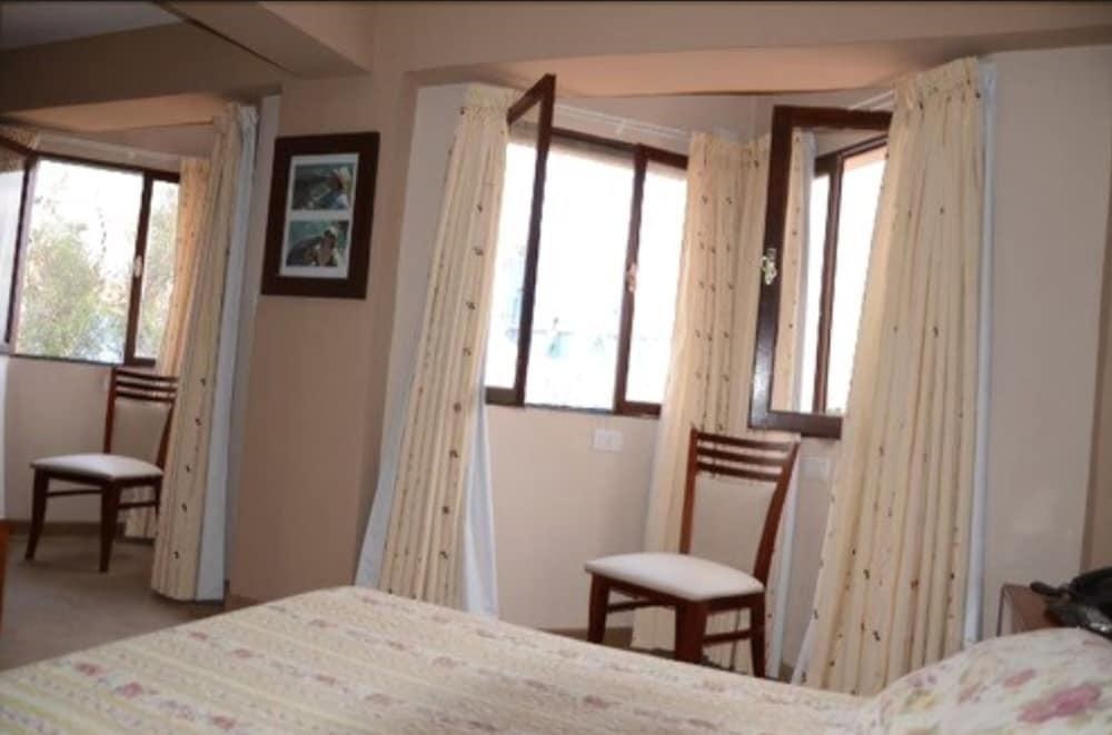 Hotel Samka photo 2