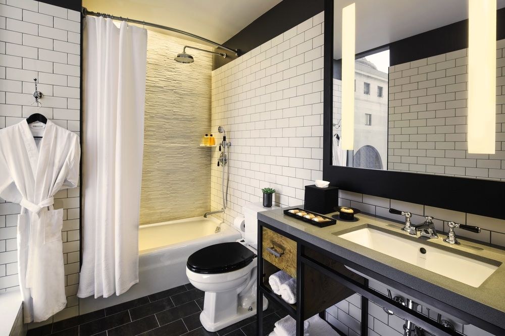 HOTEL 50 BOWERY NYC (F)