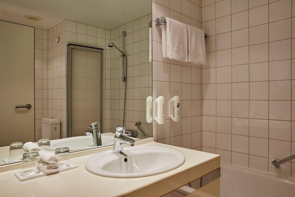H4 HOTEL LEIPZIG photo 2
