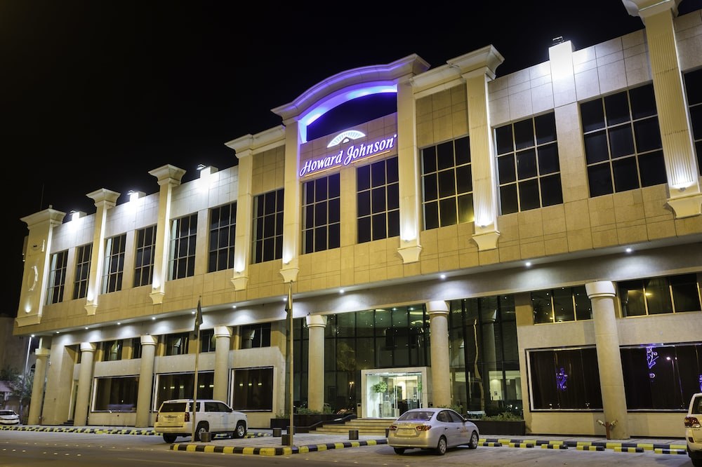 HOWARD JOHNSON HOTEL