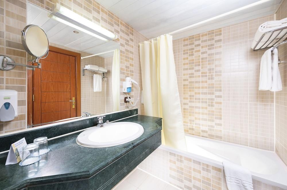 Three Corners Equinox Beach Resort~ photo 3