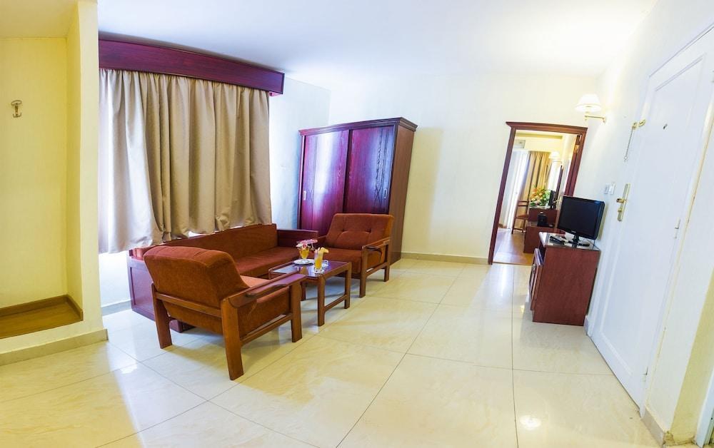 AMOUN HOTEL photo 1