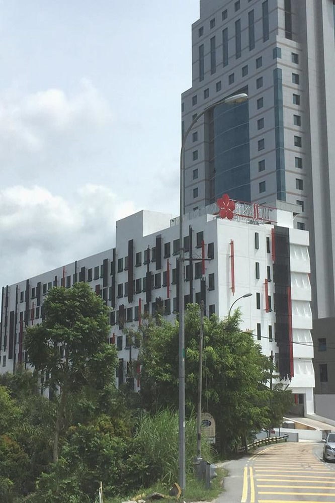 Holiday Inn Express & Suites Johor Bahru