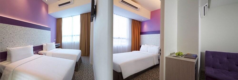 Holiday Inn Express & Suites Johor Bahru photo 2