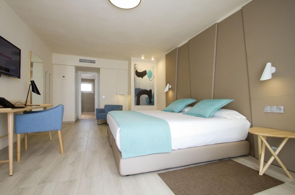 Aqua Suites photo 3