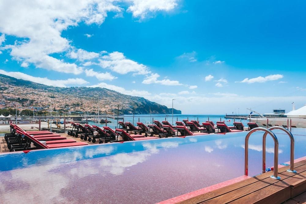 PESTANA CR7 FUNCHAL photo 4