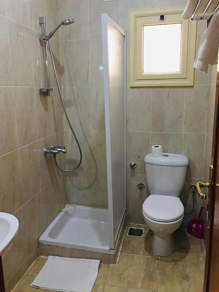New Memnon Hotel photo 3