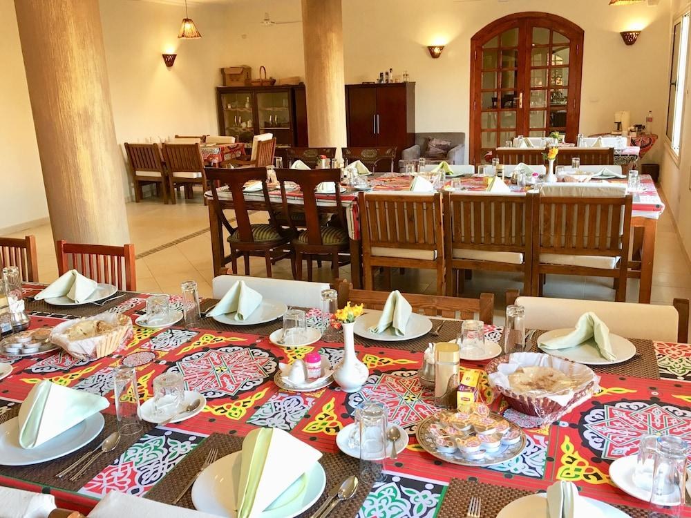 New Memnon Hotel photo 4