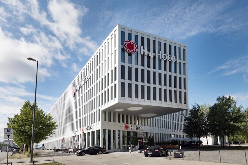 H4 HOTEL MÜNCHEN MESSE photo 3