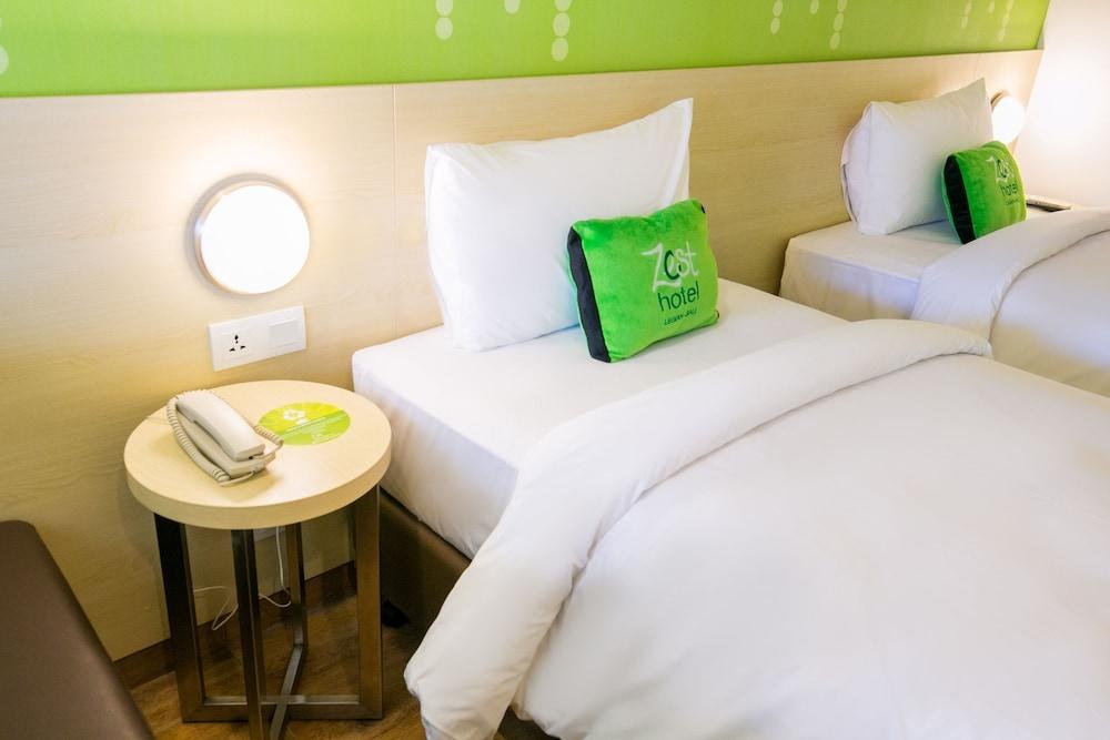 ZEST LEGIAN BY SWISS-BELHOTEL INTERNATIONAL photo 2
