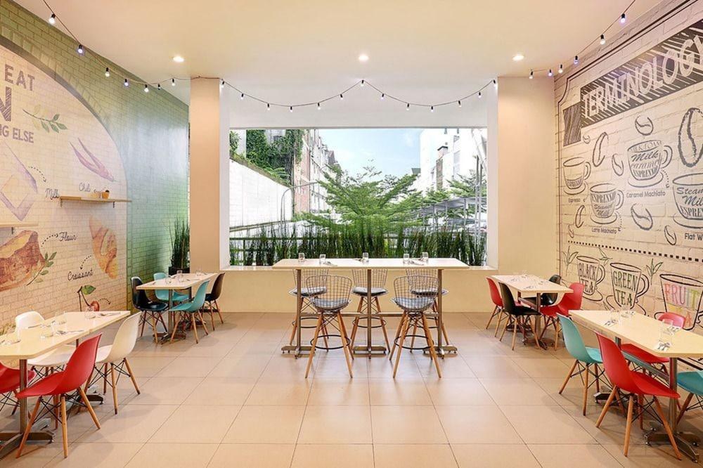 IBIS JAKARTA HARMONI photo 4