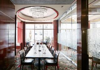 DoubleTree by Hilton New York Midtown Fifth Ave photo 2